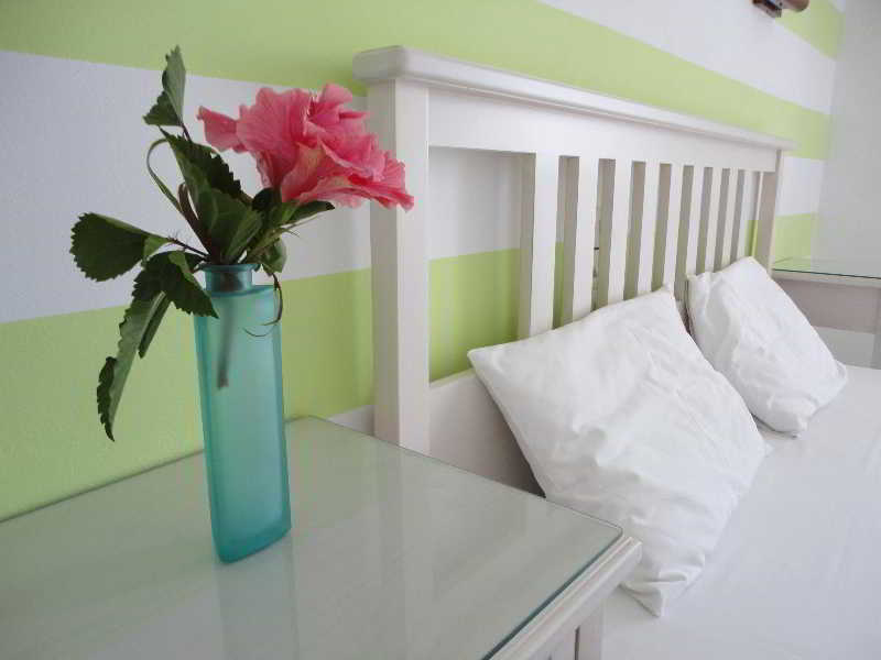 Mirto Beach Hotel & Restaurant Паралия-Враху Экстерьер фото