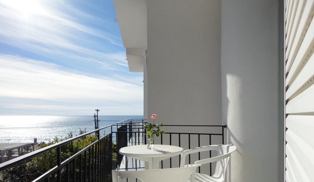 Mirto Beach Hotel & Restaurant Паралия-Враху Экстерьер фото